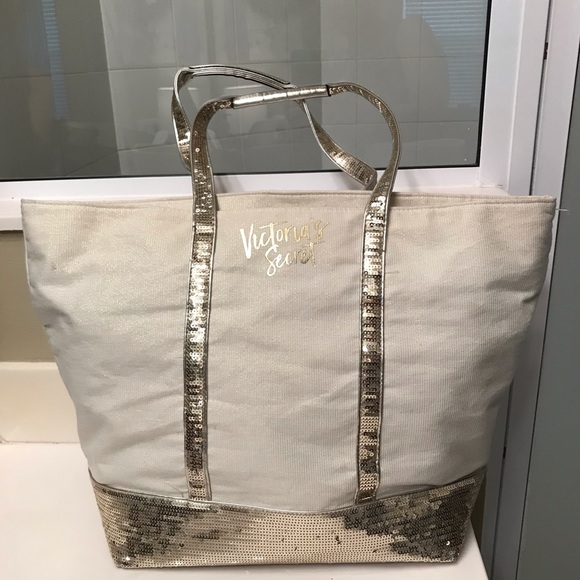 Victoria's Secret Handbags - Sparkly Gold Victoria Secret Tote